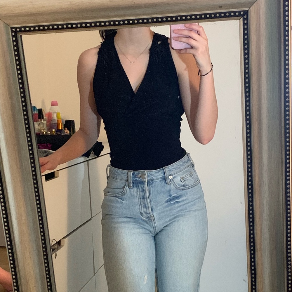 V neck tank top